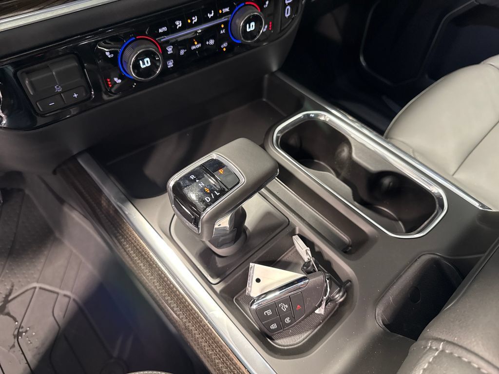 New 2026 Chevrolet Silverado 1500 RST w/ Dark Appearance Package AWD/4WD image 22