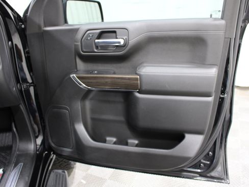 Used 2022 Chevrolet Silverado 1500 RST AWD/4WD image 25