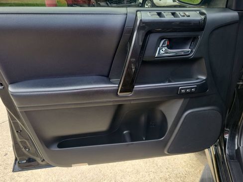 Used 2019 Toyota 4Runner Limited RWD image 13