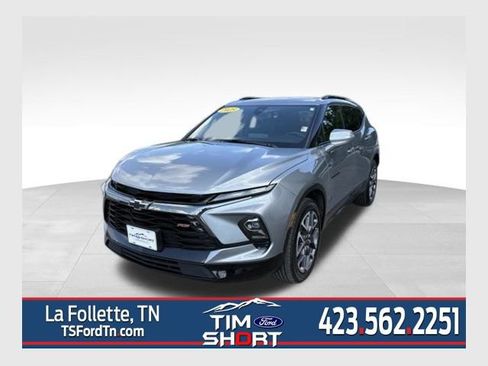 Used 2025 Chevrolet Blazer RS FWD image 1