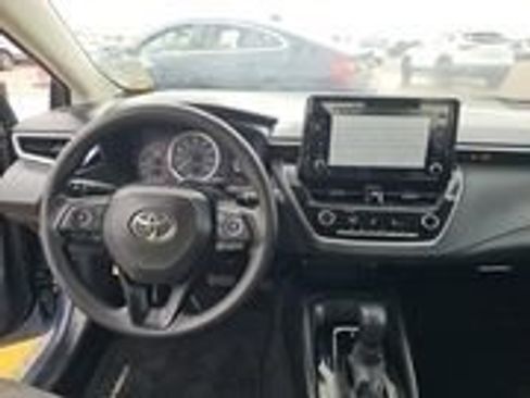Used 2022 Toyota Corolla LE image 9