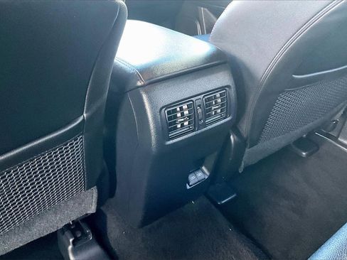 Used 2024 Toyota 4Runner TRD Off-Road Premium image 15