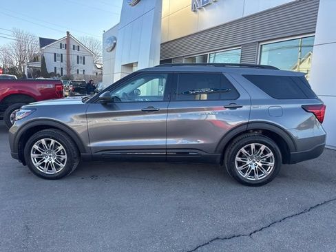 New 2026 Ford Explorer Active w/ Active Comfort Package AWD/4WD image 9