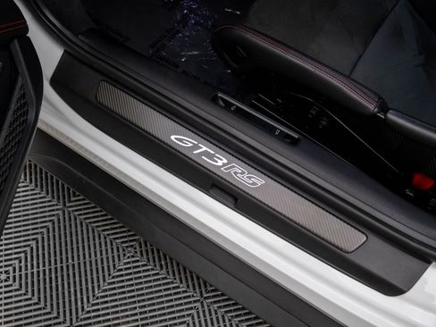 Used 2024 Porsche 911 GT3 RS image 16