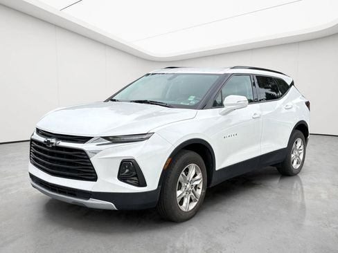 Used 2020 Chevrolet Blazer LT FWD image 3