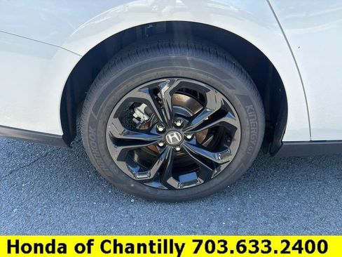 Certified 2025 Honda Accord SE image 30