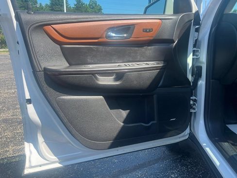 Used 2017 Chevrolet Traverse Premier AWD/4WD image 10