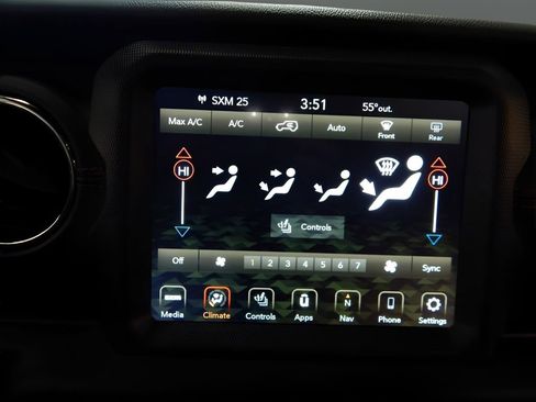 Used 2021 Jeep Wrangler Unlimited Sahara image 22