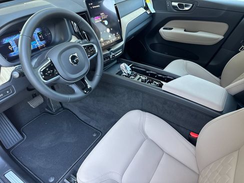 New 2026 Volvo XC60 T8 Plus w/ Climate Package PRO AWD/4WD image 13