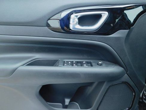 New 2026 Jeep Compass Limited image 25