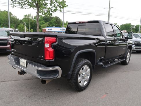 Used 2021 Chevrolet Silverado 2500 LTZ w/ LTZ Plus Package AWD/4WD image 11
