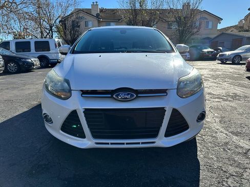 Used 2012 Ford Focus Titanium image 2