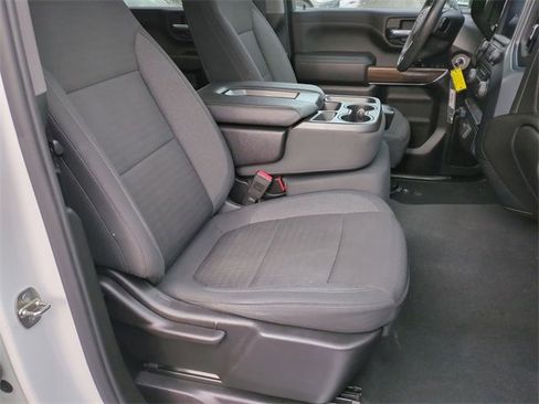 Used 2022 Chevrolet Silverado 2500 LT w/ Snow Plow Prep/Camper Package image 26