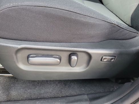 Used 2023 Toyota Tacoma TRD Sport image 14