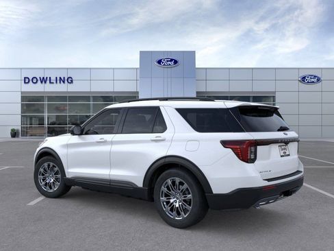 New 2026 Ford Explorer Active w/ Active Comfort Package AWD/4WD image 4