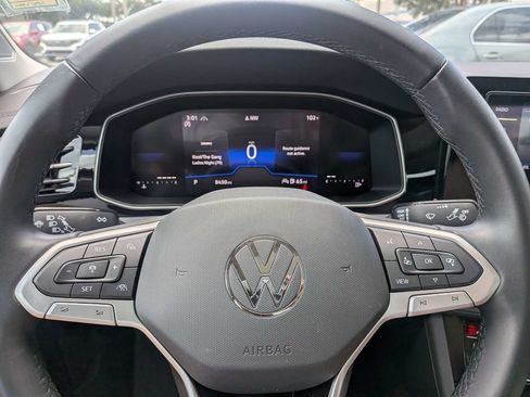 Certified 2026 Volkswagen Jetta SE w/ Black Wheel Package FWD image 37