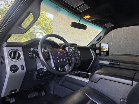 Used 2015 Ford F350 Lariat w/ Chrome Package image 16