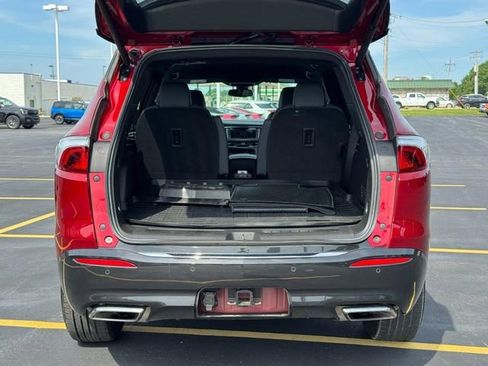 Used 2023 Buick Enclave Essence w/ Trailering Package, 5000 lbs. FWD image 5