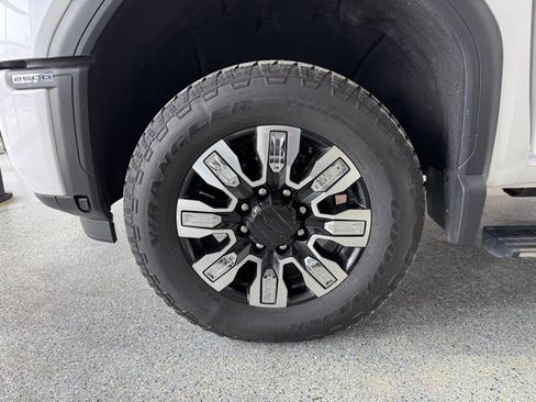 Used 2024 GMC Sierra 2500 Denali w/ Denali Reserve Package image 26