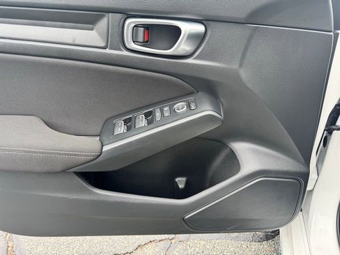 Used 2025 Honda Civic Sport image 15