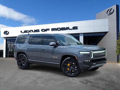 Used 2024 Rivian R1S Adventure AWD/4WD image 1