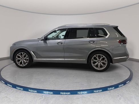 Used 2023 BMW X7 xDrive40i w/ Premium Package AWD/4WD image 9
