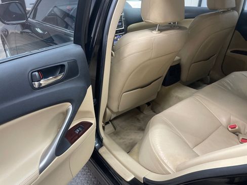 Used 2007 Lexus IS 350 RWD image 29