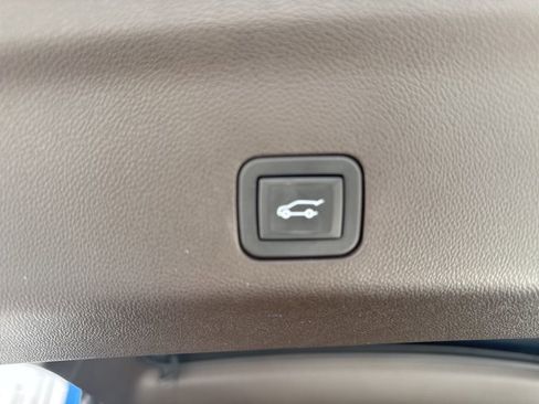 Used 2023 Chevrolet Tahoe Z71 image 13