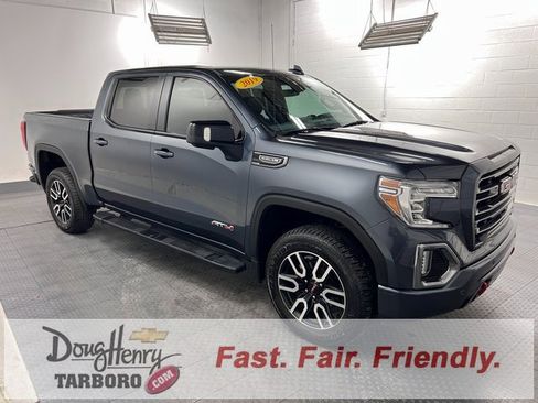 Used 2019 GMC Sierra 1500 AT4 w/ AT4 Premium Package image 3