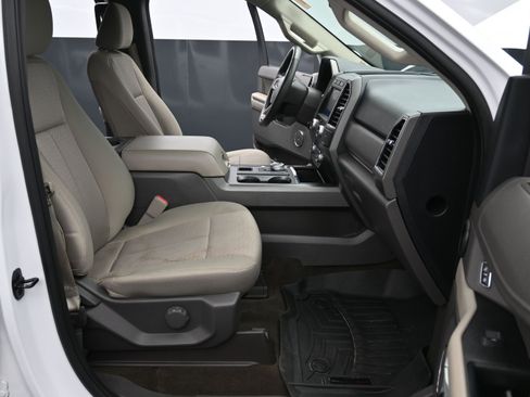 Used 2021 Ford Expedition XLT RWD image 25