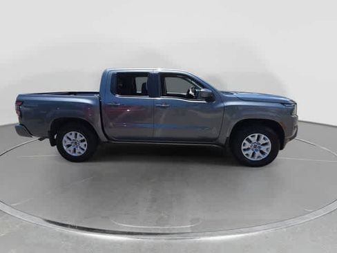 Used 2024 Nissan Frontier SV w/ SV Convenience Package RWD image 9