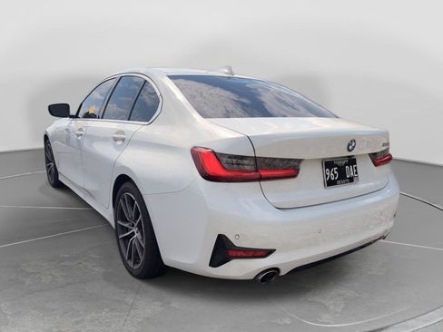 Used 2021 BMW 330i Sedan w/ Convenience Package RWD image 3