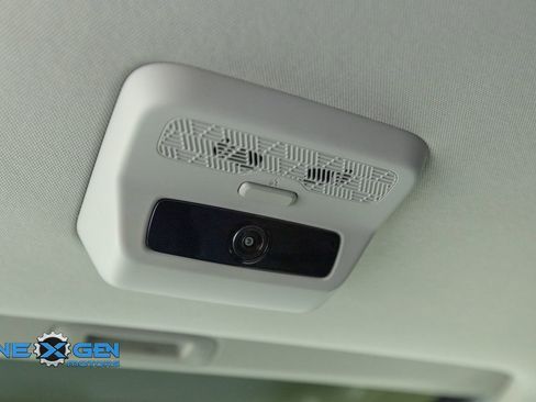 Used 2025 Kia Carnival SX Prestige FWD image 30