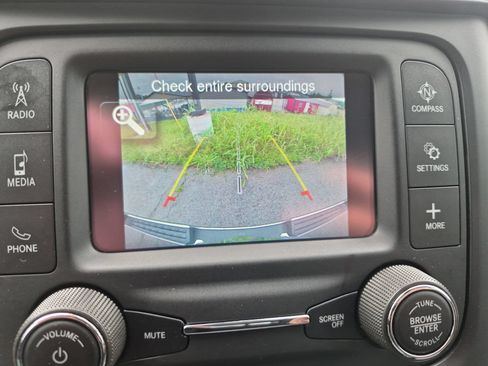 Used 2019 RAM 1500 Big Horn AWD/4WD image 17
