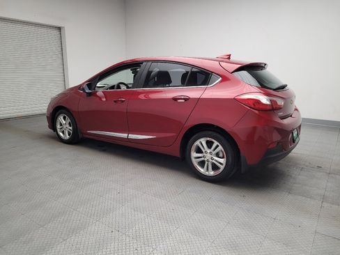 Used 2018 Chevrolet Cruze LT w/ Convenience Package image 3