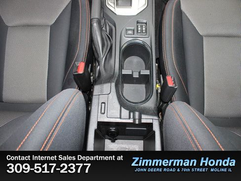 Used 2022 Subaru Crosstrek 2.0i Premium AWD/4WD image 17