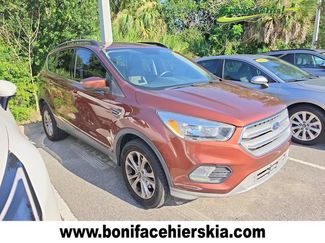 Used 2018 Ford Escape SE w/ SE Sync 3 Package AWD/4WD video 1