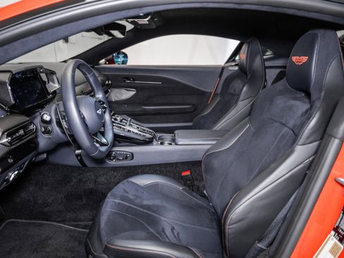 Used 2025 Aston Martin V8 Vantage Coupe image 13