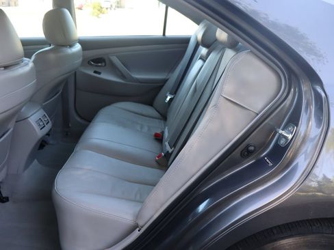 Used 2009 Toyota Camry Hybrid FWD image 20