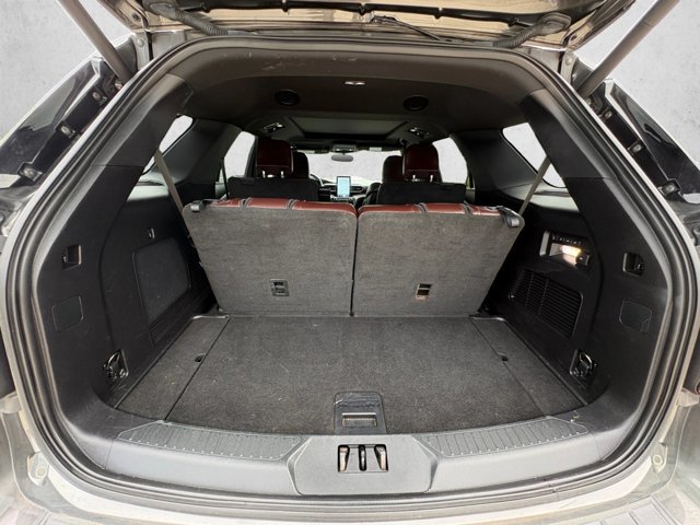 Used 2020 Ford Explorer Platinum w/ Premium Technology Package AWD/4WD image 6