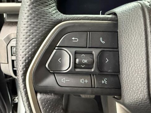 Used 2025 Toyota Tacoma Limited image 12