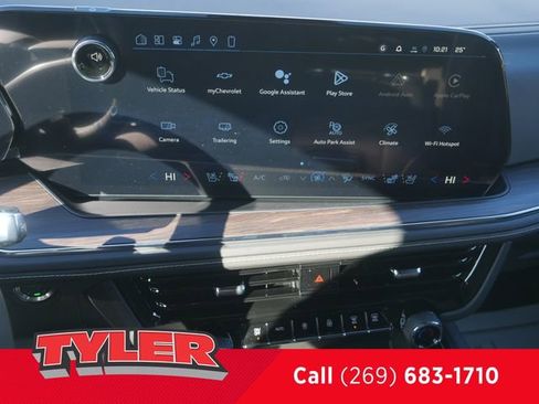 New 2026 Chevrolet Suburban Premier w/ Sun And Tow Package AWD/4WD image 46