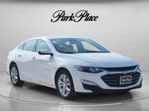 Used 2023 Chevrolet Malibu LT image 4