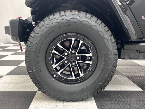 New 2026 Jeep Wrangler Unlimited Rubicon AWD/4WD image 8