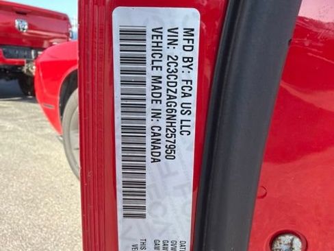 Used 2022 Dodge Challenger SXT RWD image 8