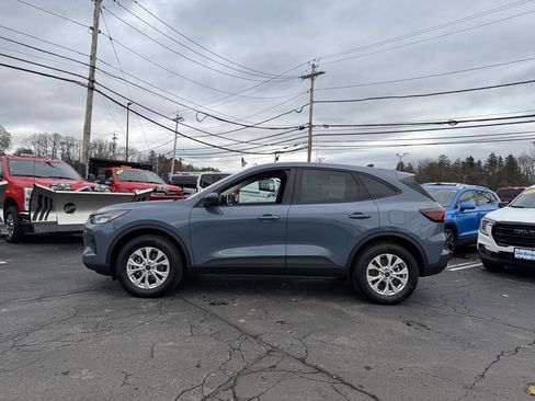 Used 2025 Ford Escape Active w/ Cold Weather Package image 2