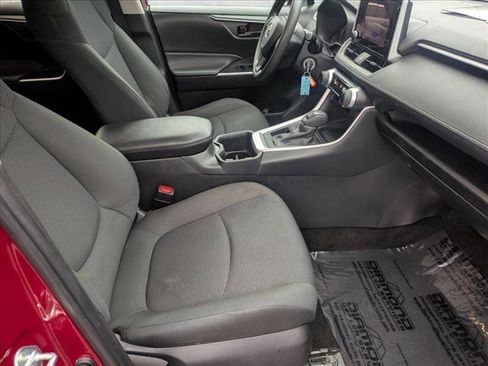 Used 2023 Toyota RAV4 LE image 21