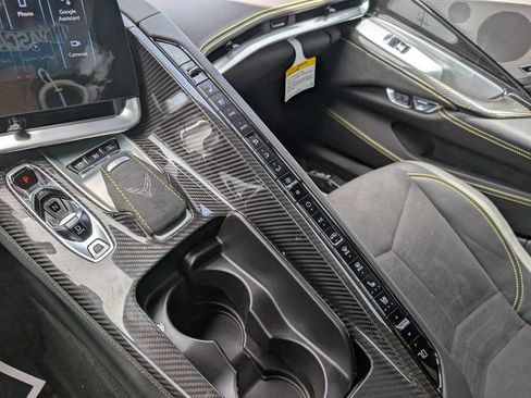 Used 2025 Chevrolet Corvette Z06 RWD image 20