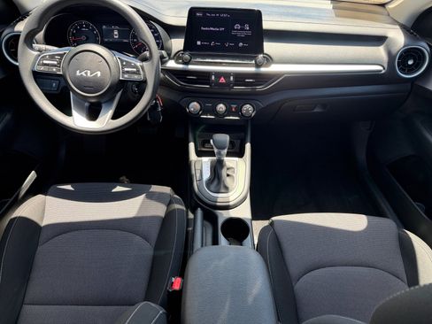 Used 2024 Kia Forte LXS FWD image 12