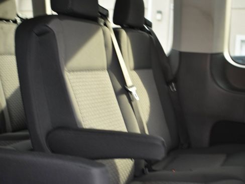 Used 2023 Ford Transit 350 XLT image 31